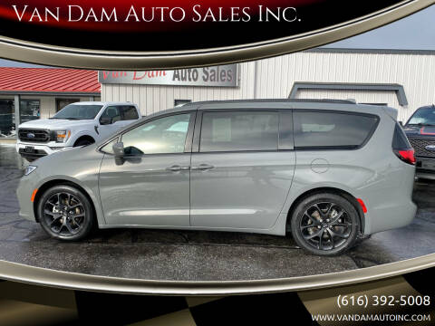 2022 Chrysler Pacifica for sale at Van Dam Auto Sales Inc. in Holland MI