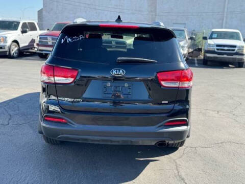 2016 Kia Sorento LX