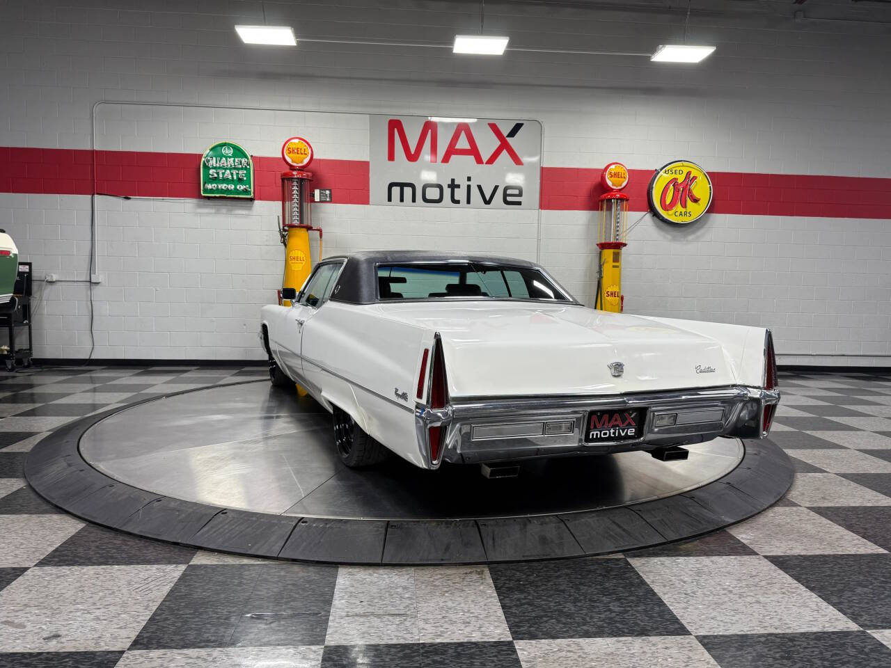 1970 Cadillac DeVille 14