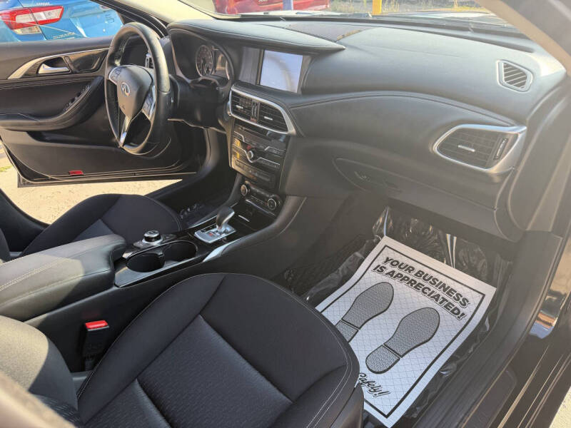 2018 Infiniti QX30