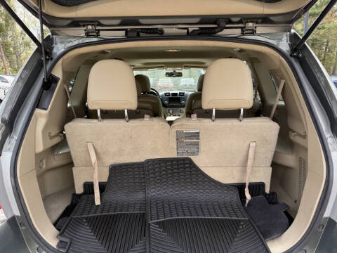 2012 Toyota Highlander SE