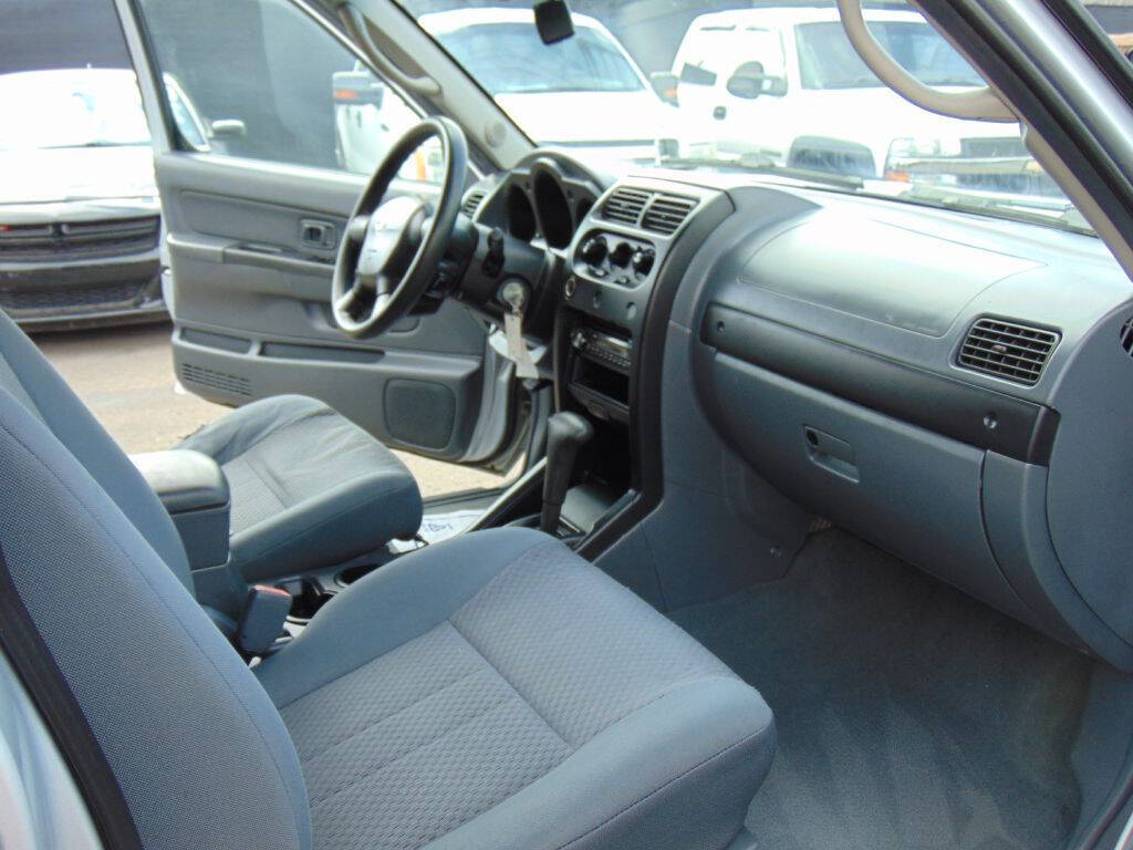 2003 Nissan Xterra for sale at Avalanche Auto Sales in Denver, CO