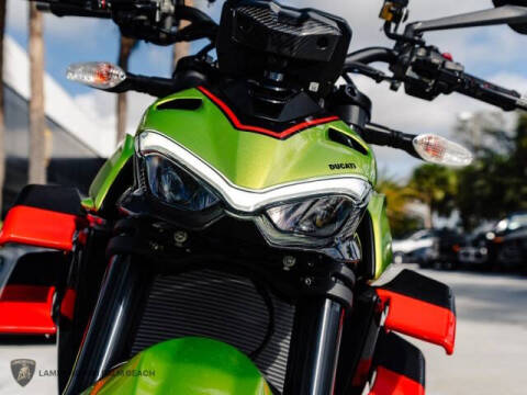 2023 Ducati STREETFIGHTER