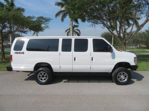 2014 Ford E-Series E-350 SD XLT