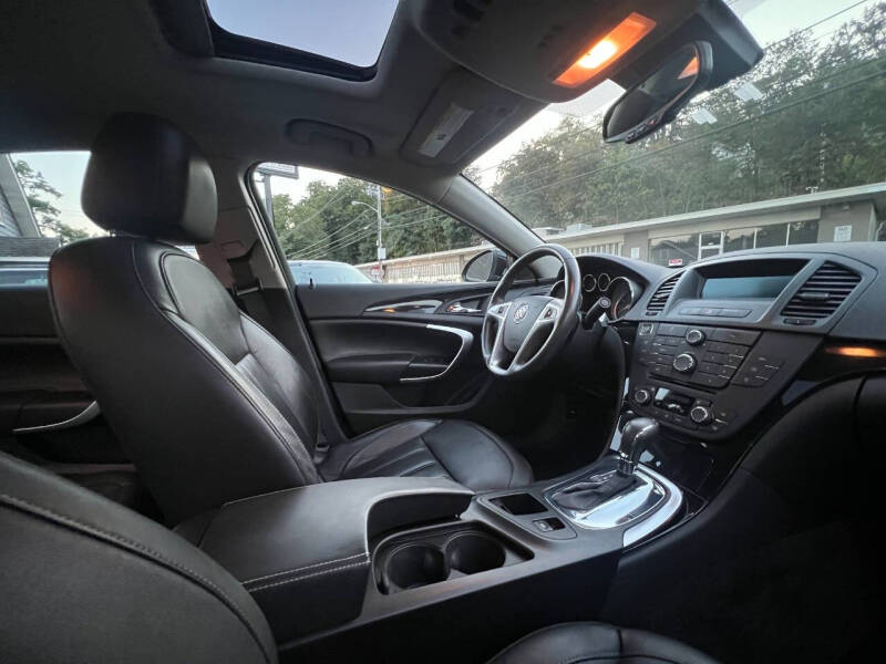 2012 Buick Regal Premium 1