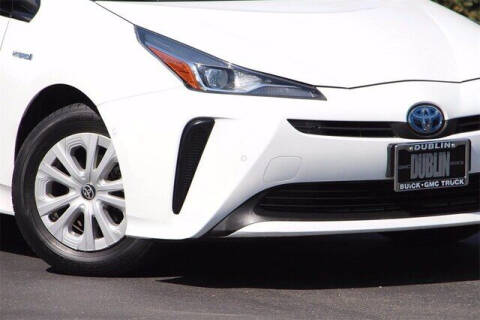 2019 Toyota Prius LE