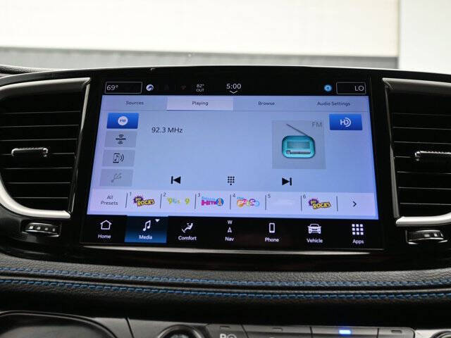 2021 Chrysler Pacifica Hybrid Touring L
