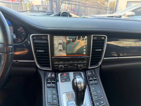 2014 Porsche Panamera