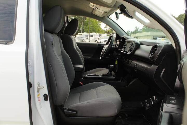 2020 Toyota Tacoma SR5 V6