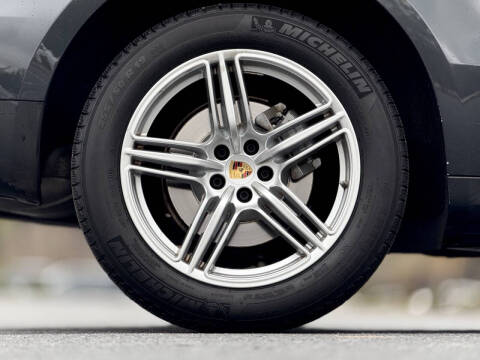 2021 Porsche Macan S