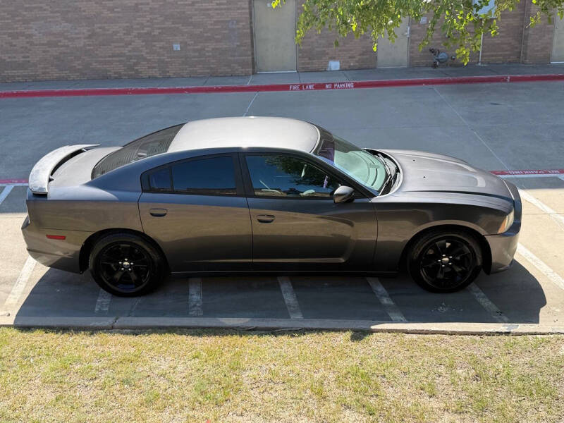 2013 Dodge Charger SE