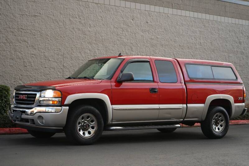 2006 GMC Sierra 1500 for sale at Overland Automotive in Hillsboro OR