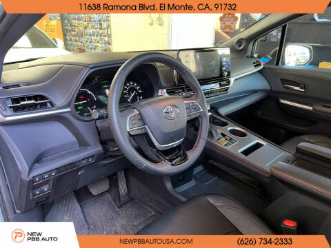 2023 Toyota Sienna XSE 7-Passenger