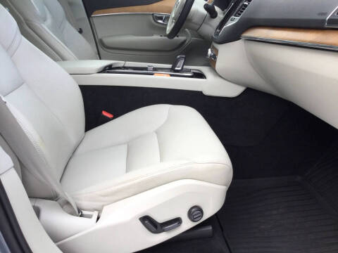 2021 Volvo XC90 Recharge T8 Inscription Expression 7P