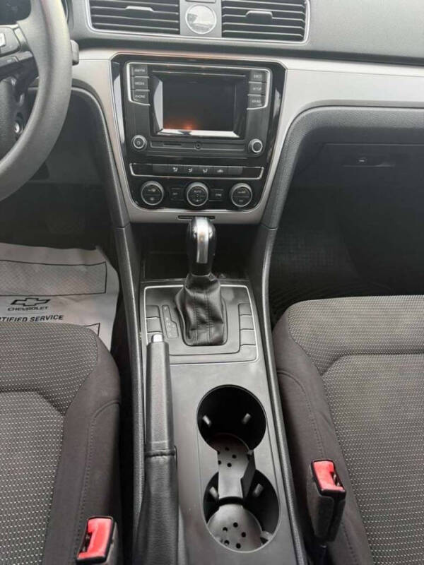 2016 Volkswagen Passat 1.8T S