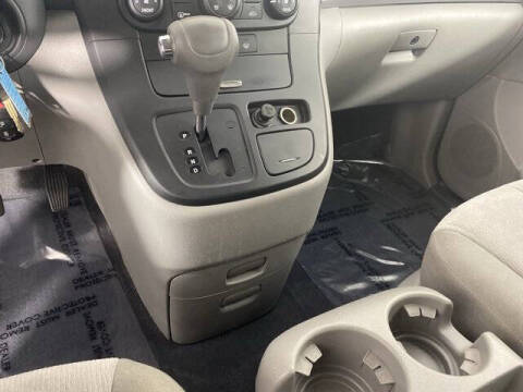 2012 Kia Sedona LX