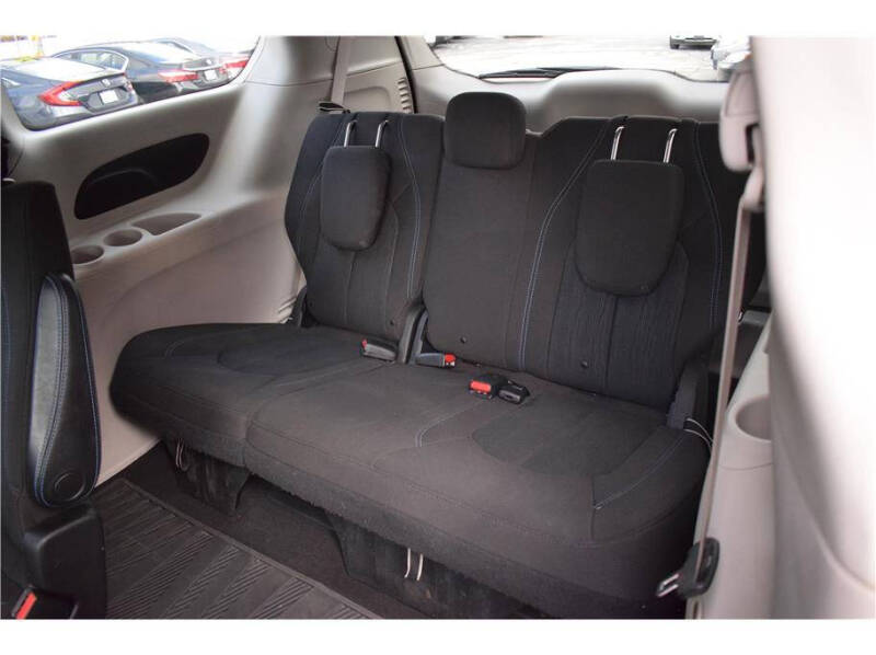 2021 Chrysler Pacifica Touring