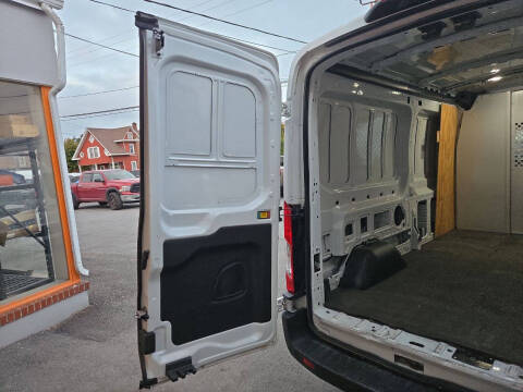 2022 Ford Transit 250