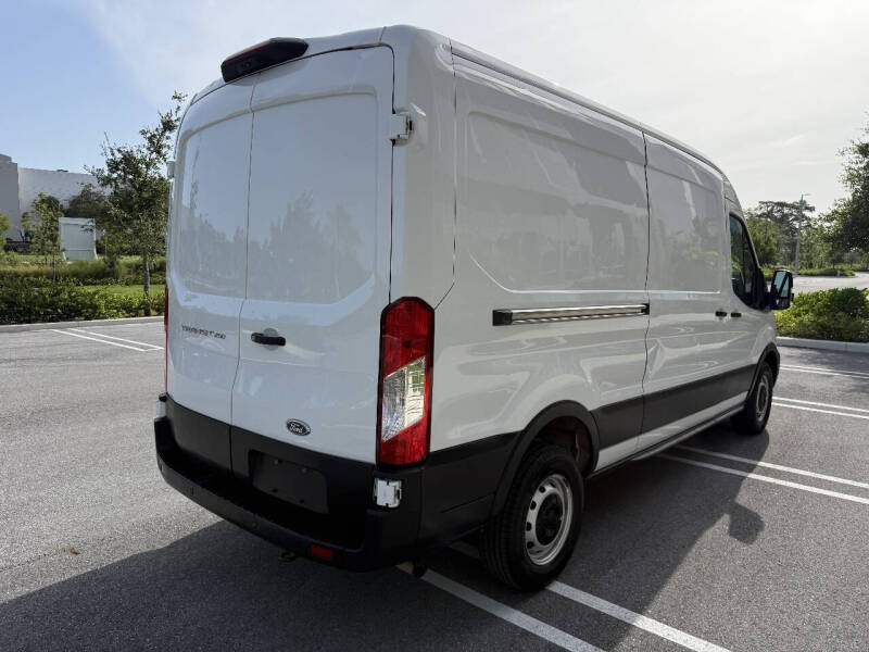 2023 Ford Transit 250