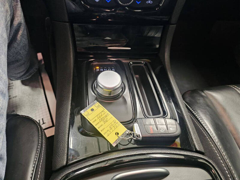 2023 Chrysler 300 S V6