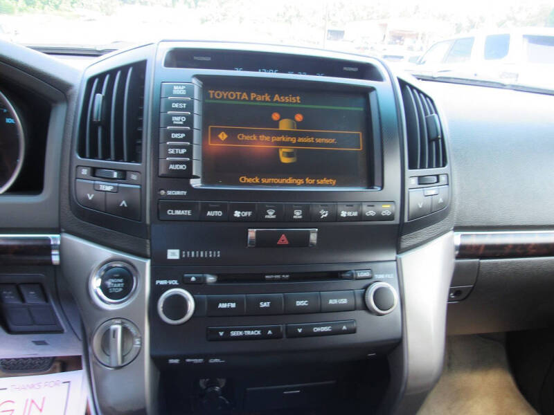 2011 Toyota Land Cruiser