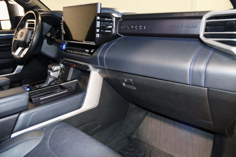 2022 Toyota Tundra Platinum