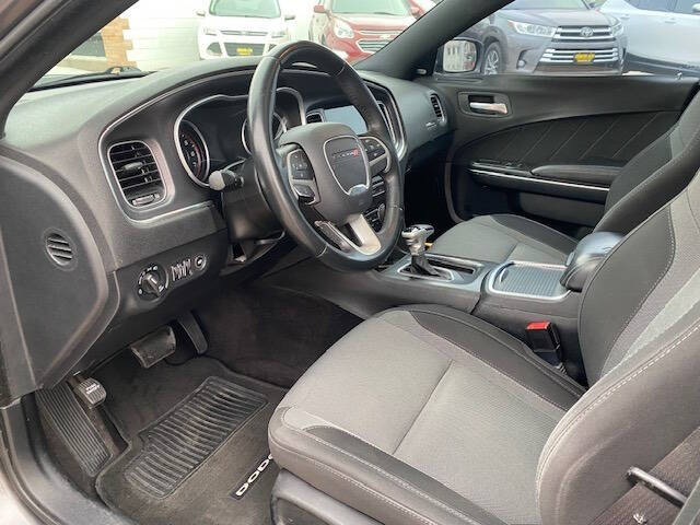 2016 Dodge Charger SXT