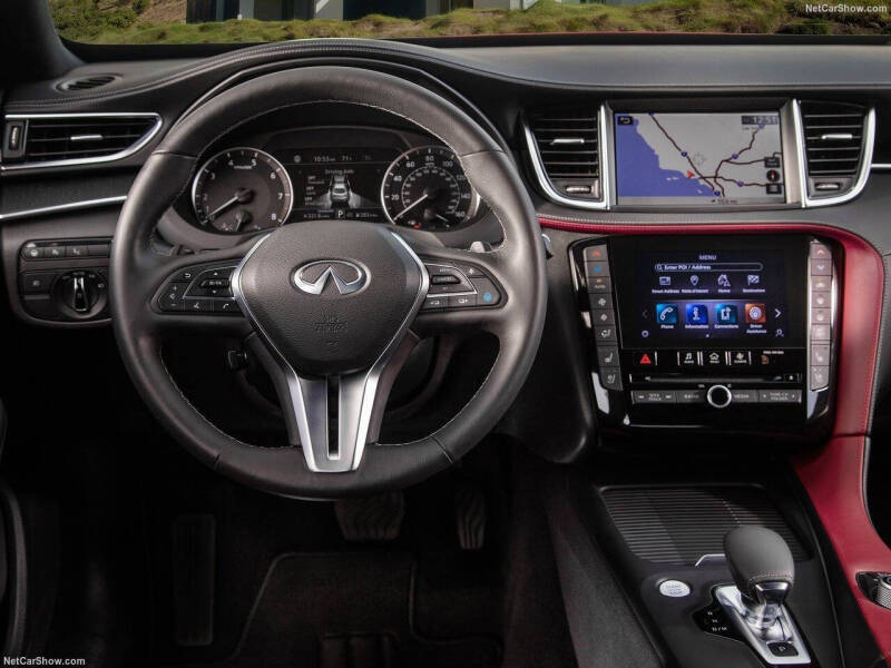 2025 Infiniti QX55 Essential