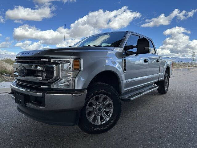 2022 Ford F-350 Super Duty XL's photo