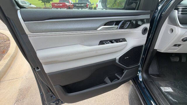 2026 Jeep Grand Wagoneer