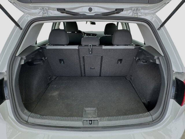 2016 Volkswagen e-Golf SE