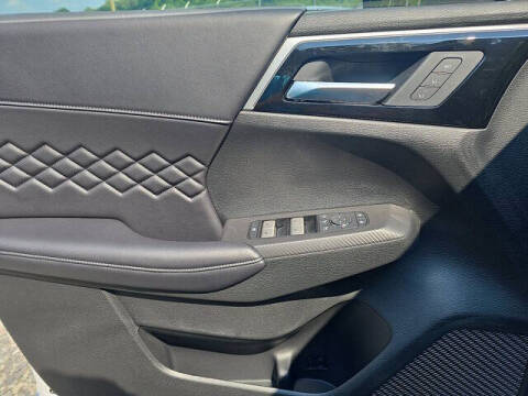 2025 Mitsubishi Outlander PHEV SEL