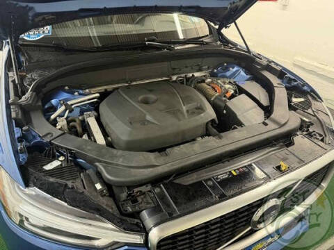 2019 Volvo XC60 T8 eAWD R-Design