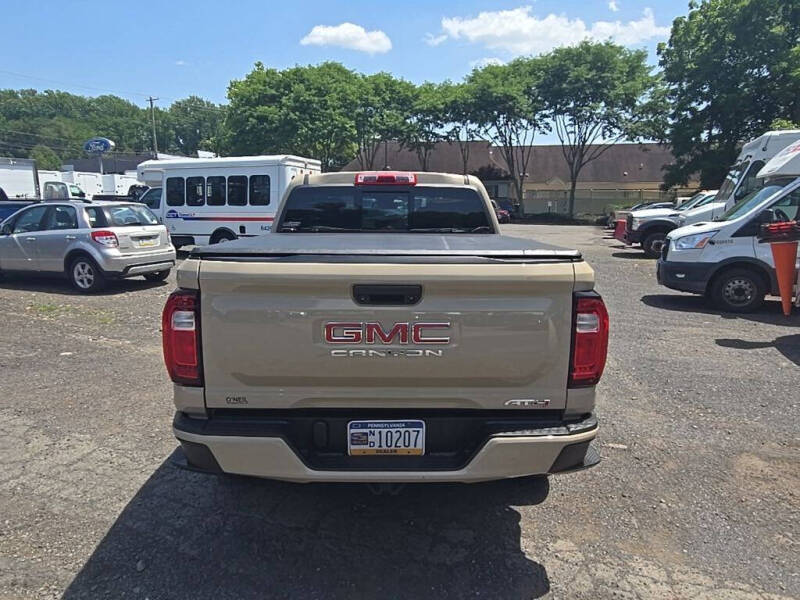 2023 GMC Canyon AT4