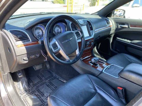 2013 Chrysler 300