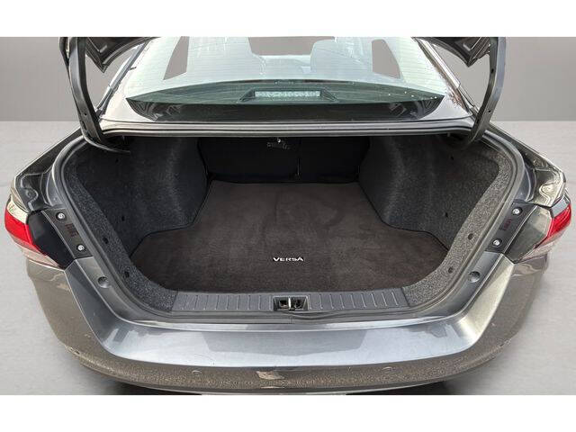 2024 Nissan Versa SV