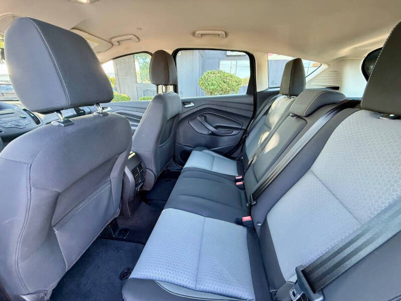 2017 Ford C-MAX Energi SE