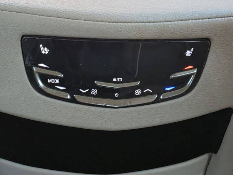 2018 Cadillac Escalade Luxury