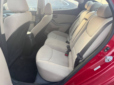 2014 Hyundai Elantra SE