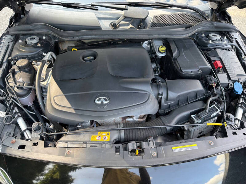 2018 Infiniti QX30 Essential