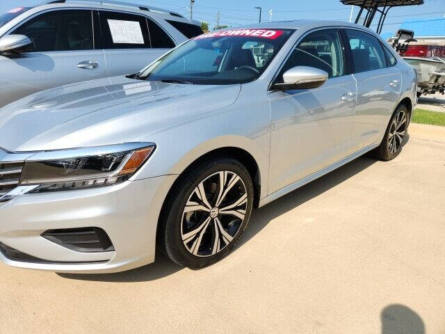 2021 Volkswagen Passat for sale at Gregg Orr Pre-Owned of Destin in Destin FL