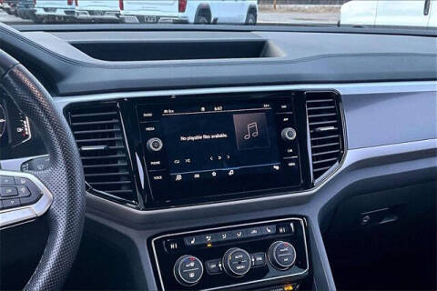 2022 Volkswagen Atlas Cross Sport V6 SEL R-Line 4Motion