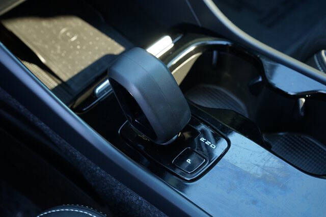 2023 Volvo XC40 Recharge Twin Ultimate