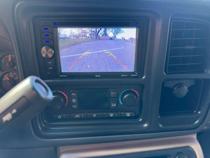 2005 Chevrolet Suburban 2500 LT