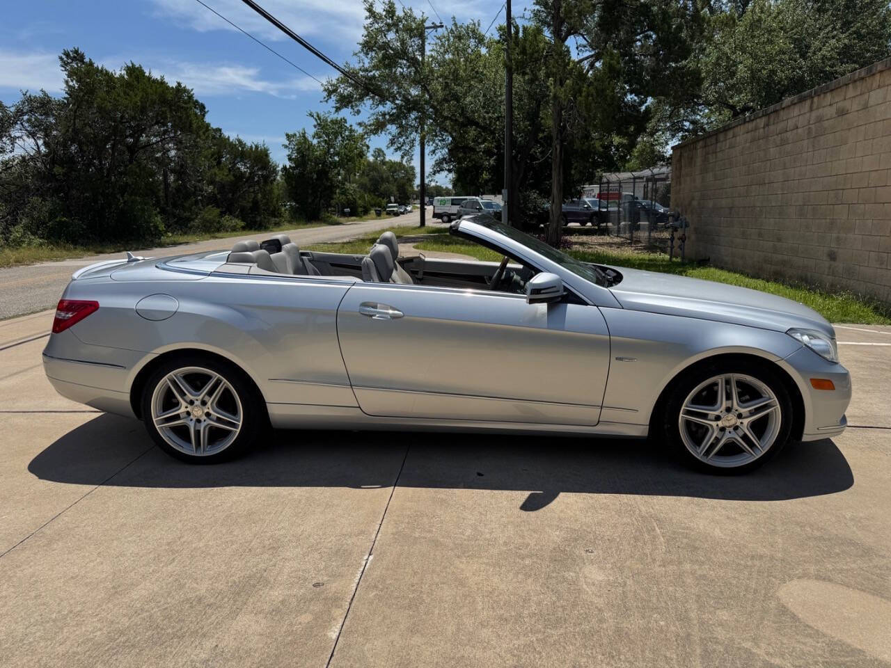 Used Car 2012 Mercedes-benz E-class  E 350 2dr Convertible For Sale Under $12,000 In Austin, Texas
