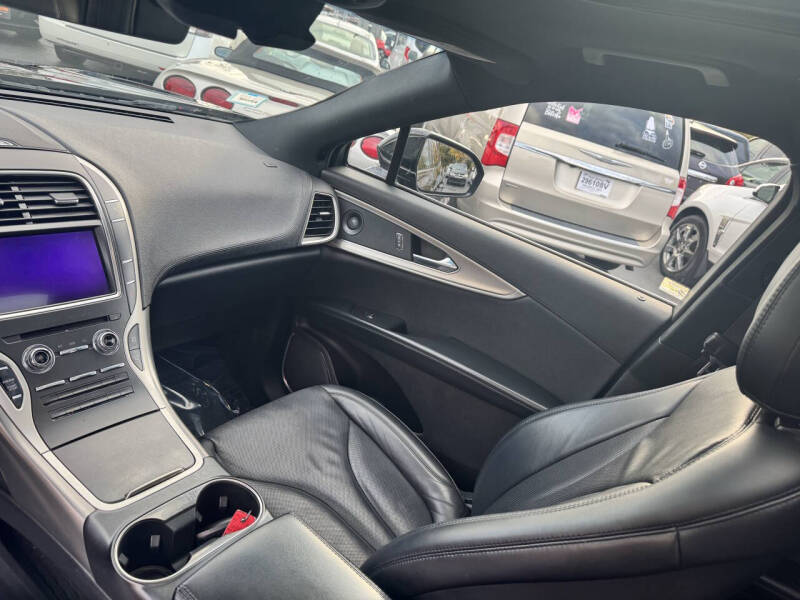 2020 Lincoln Nautilus Reserve