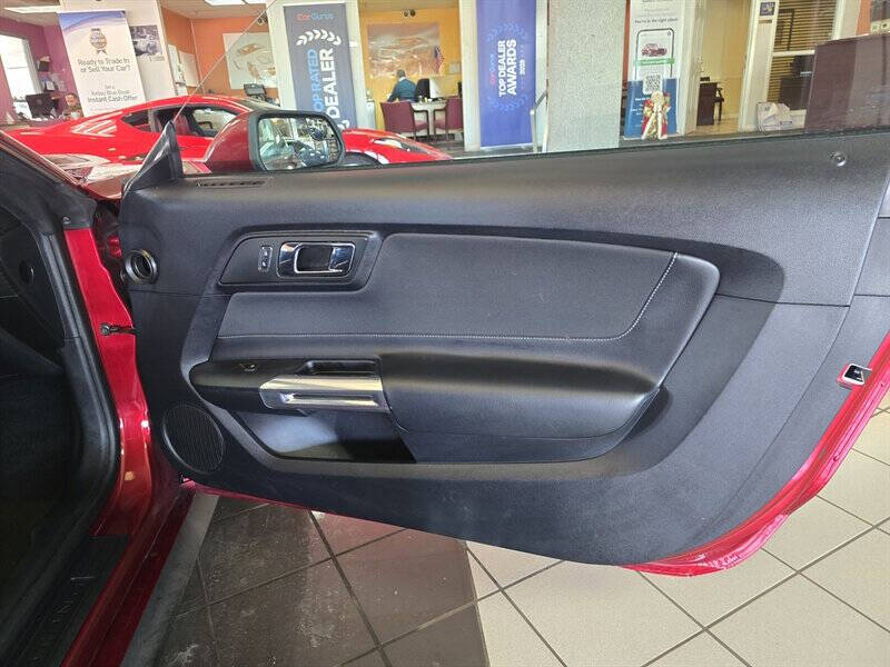 2015 Ford Mustang V6