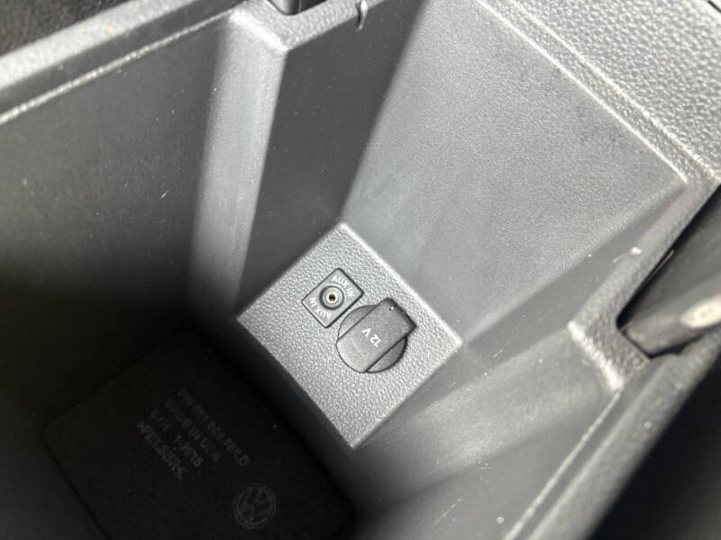 2015 Volkswagen Passat 1.8T Limited Edition