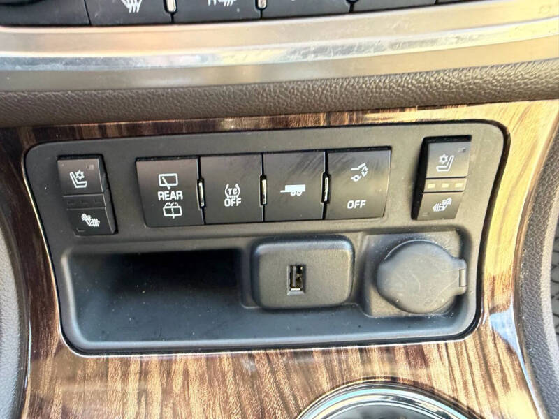 2016 GMC Acadia Denali