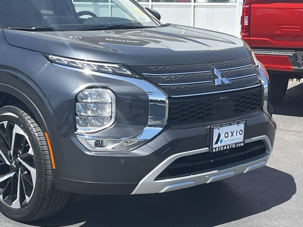 2024 Mitsubishi Outlander for sale at Axio Auto Boise in Boise, ID